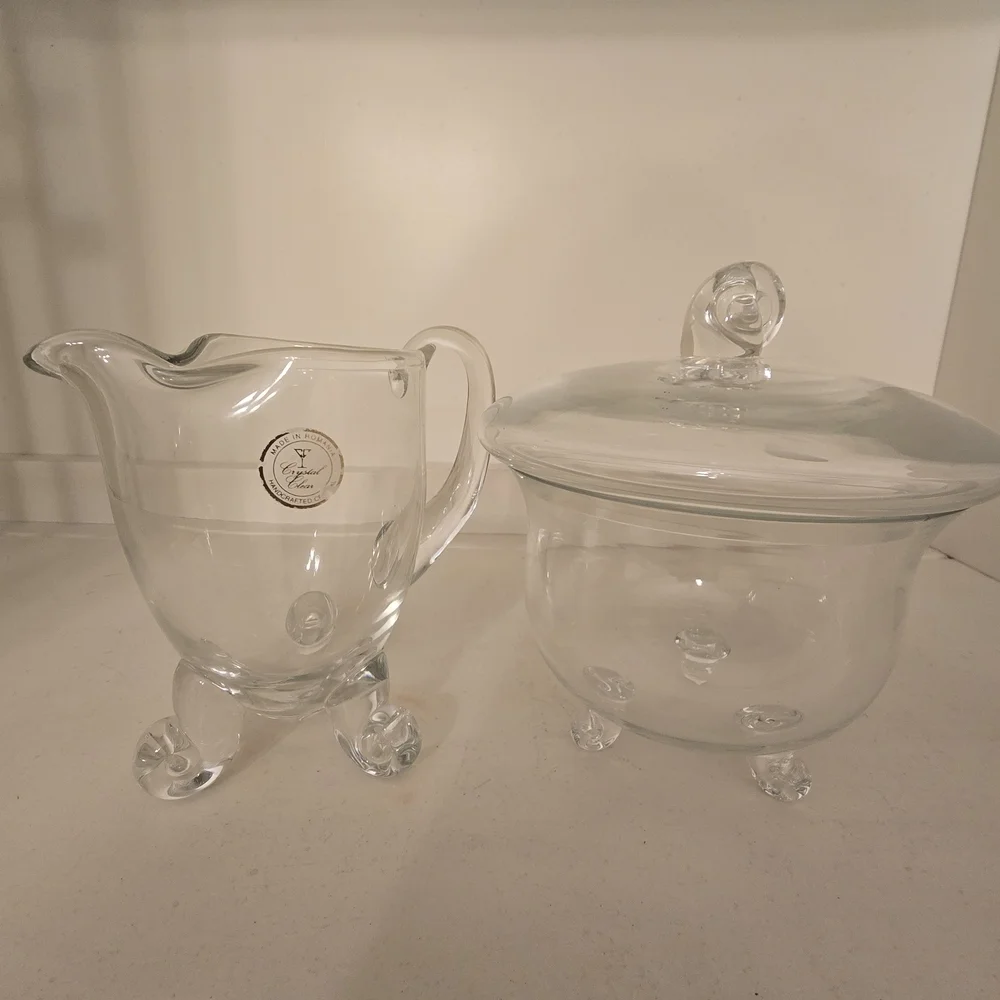 ⭐️40% Off⭐️ Vintagr Genuine Crystal Clear Sugar Bowl and Creamer Set